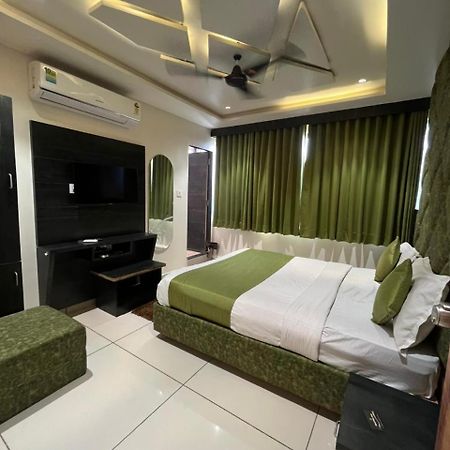 Prime View Hotel Ahmedabad Luaran gambar