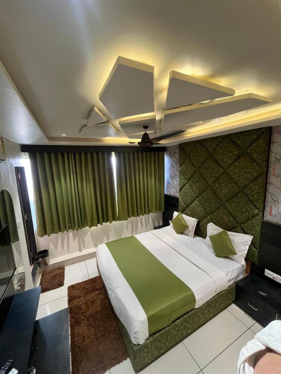 Prime View Hotel Ahmedabad Bilik gambar
