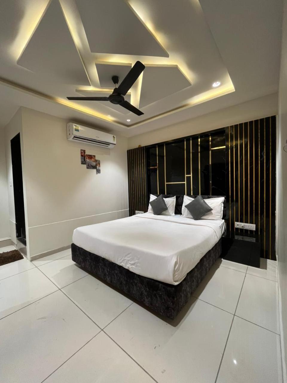 Prime View Hotel Ahmedabad Bilik gambar